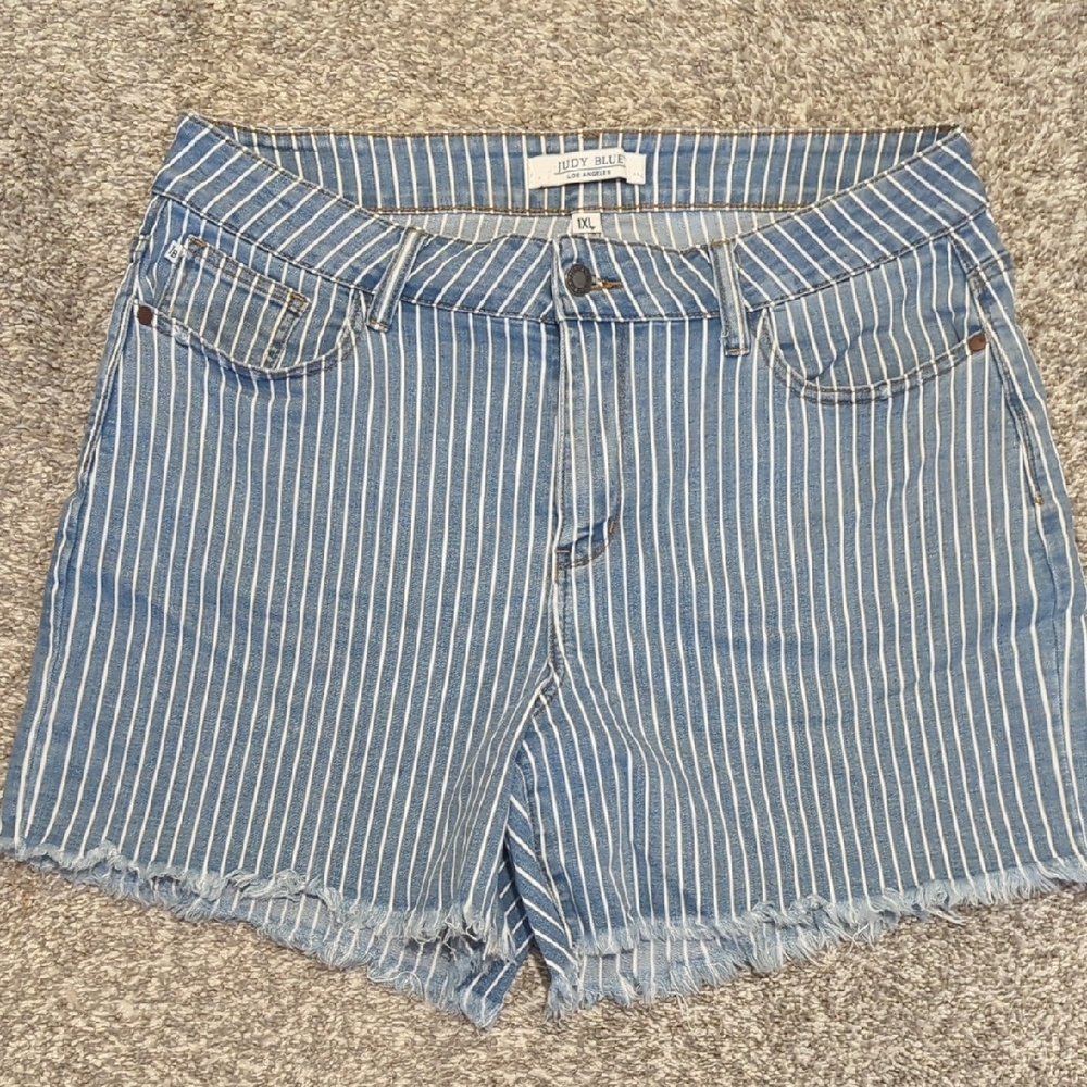 Judy Blue Women's Blue Striped Jean Shorts